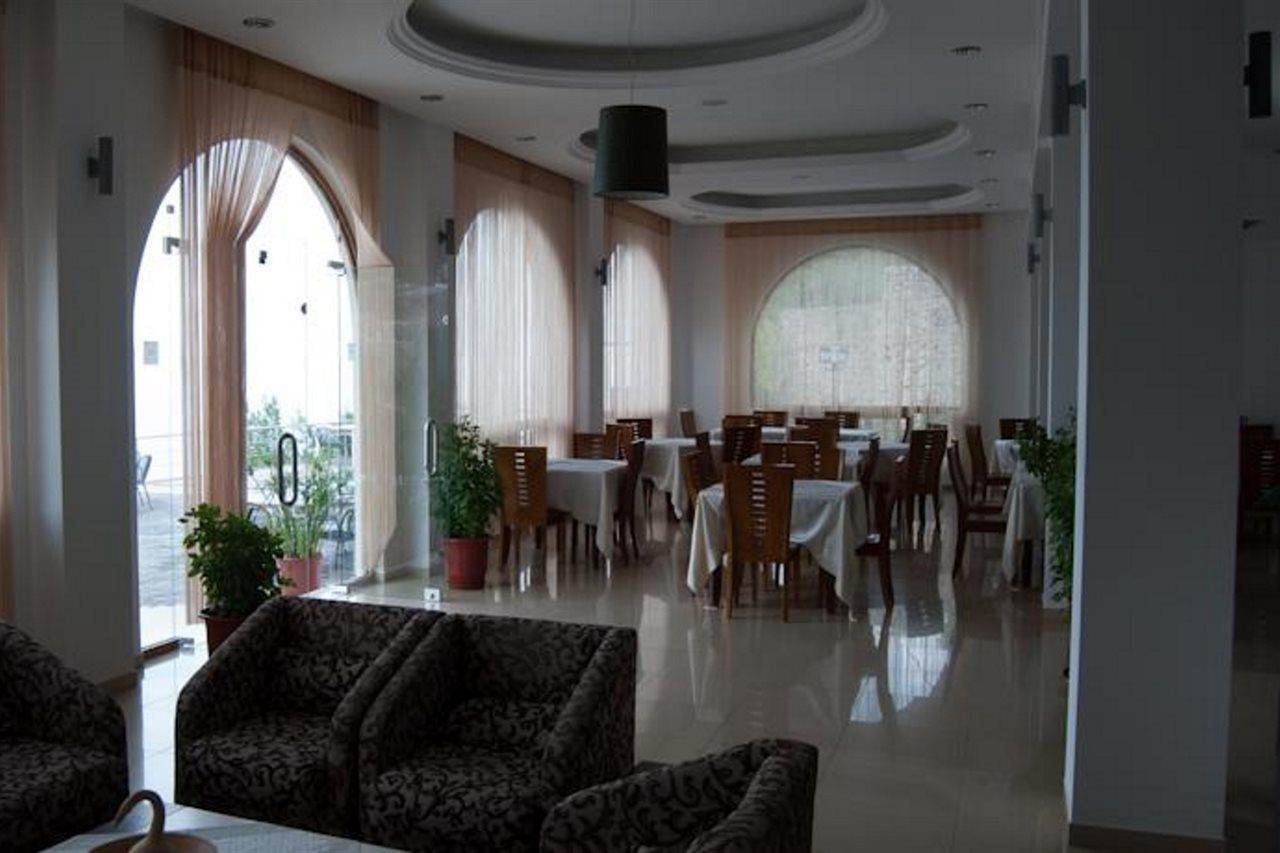 Paradise Lukova Hotel מראה חיצוני תמונה